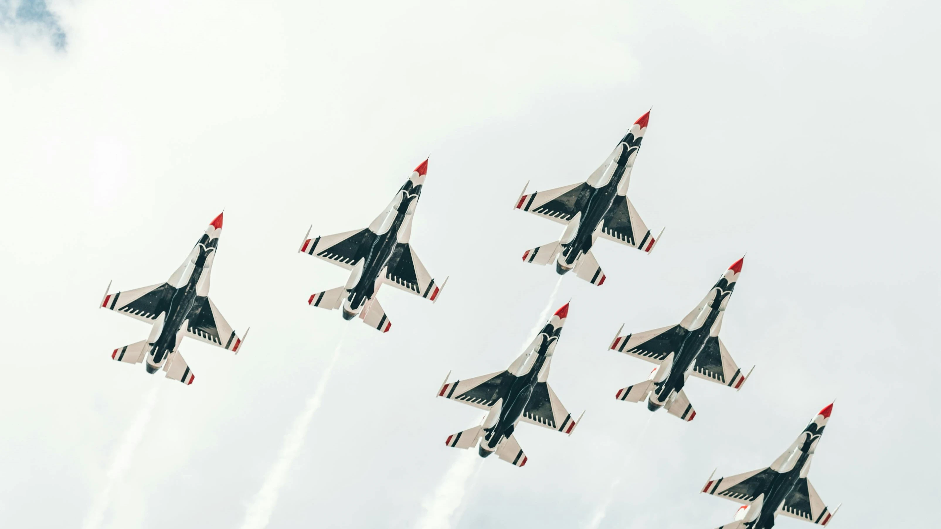 {title} header